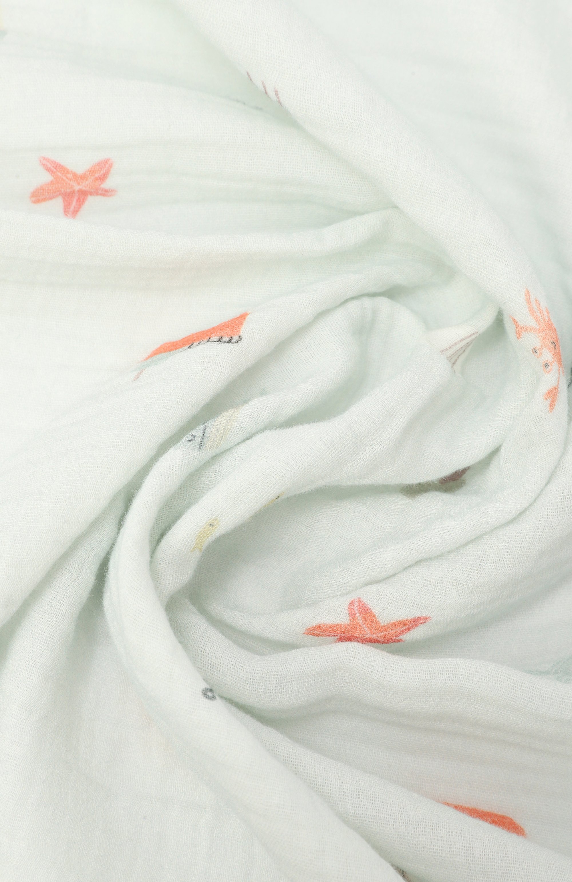 Комплект из двух пеленок BUBA KIDS разноцветного цвета по цене 2650 руб., арт. BKMUSSW16, фото 4 Комплект из двух пеленок BUBA KIDS, арт. BKMUSSW16, фото 4