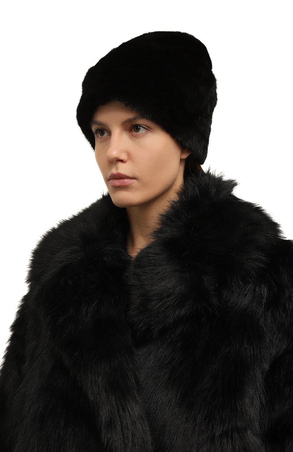 Шапка из меха норки VICTORIA KUSENKOVA черного цвета по цене 73260 руб., арт. 072800002675, фото 2 Шапка из меха норки VICTORIA KUSENKOVA, арт. 072800002675, фото 2