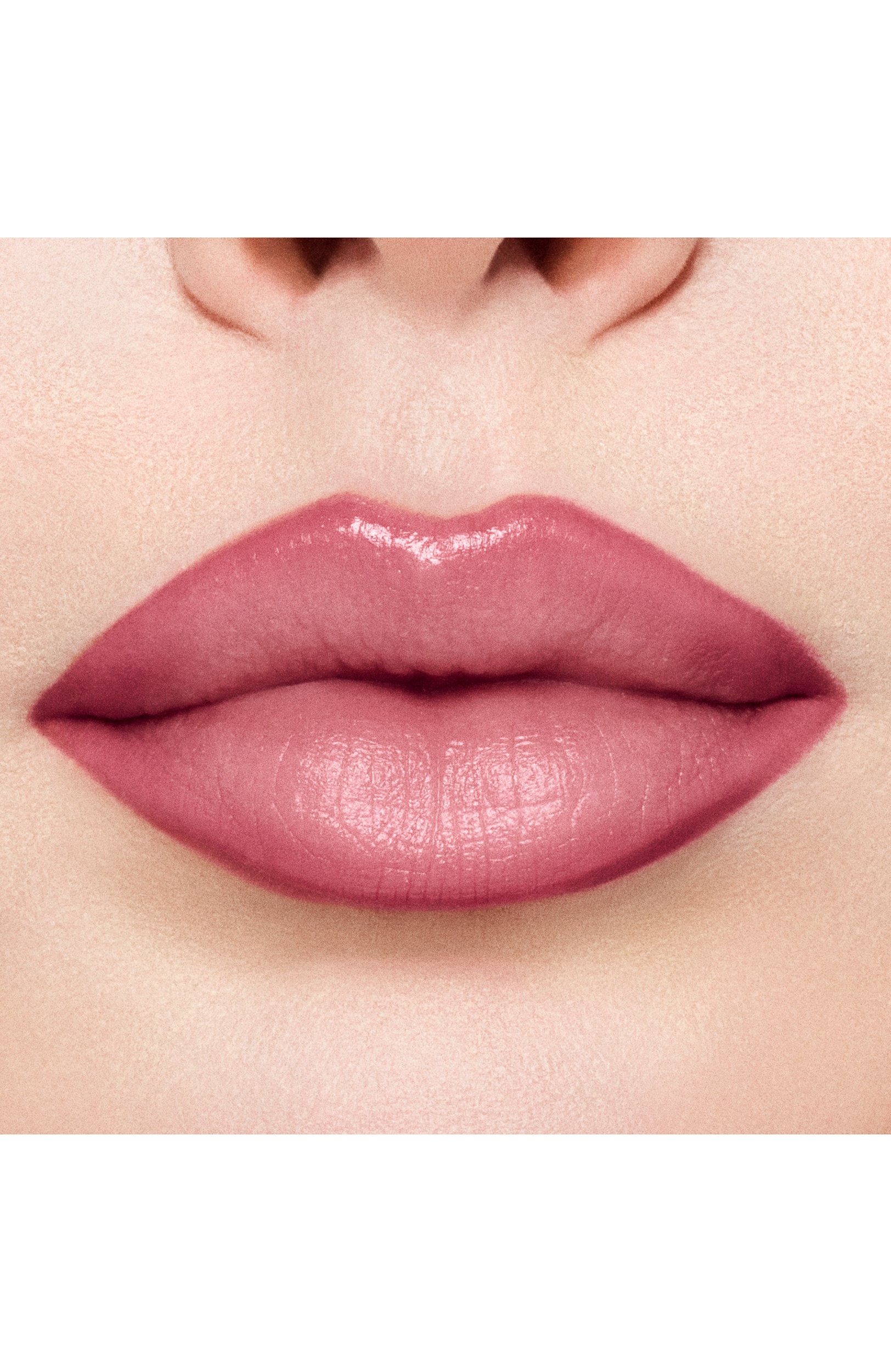 Глянцевый карандаш для губ lipglazer glossy liner, оттенок syrup (0,25g) MAC цвета по цене 2950 руб., арт. S5PS-11, фото 4 Глянцевый карандаш для губ lipglazer glossy liner, оттенок syrup (0,25g) MAC, арт. S5PS-11, фото 4