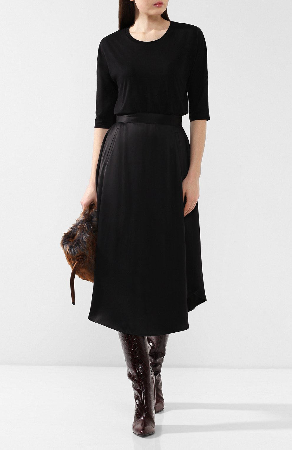 Хлопковая футболка DRIES VAN NOTEN черного цвета по цене 10800 руб., арт. 192-11181-8611, фото 2 Хлопковая футболка DRIES VAN NOTEN, арт. 192-11181-8611, фото 2