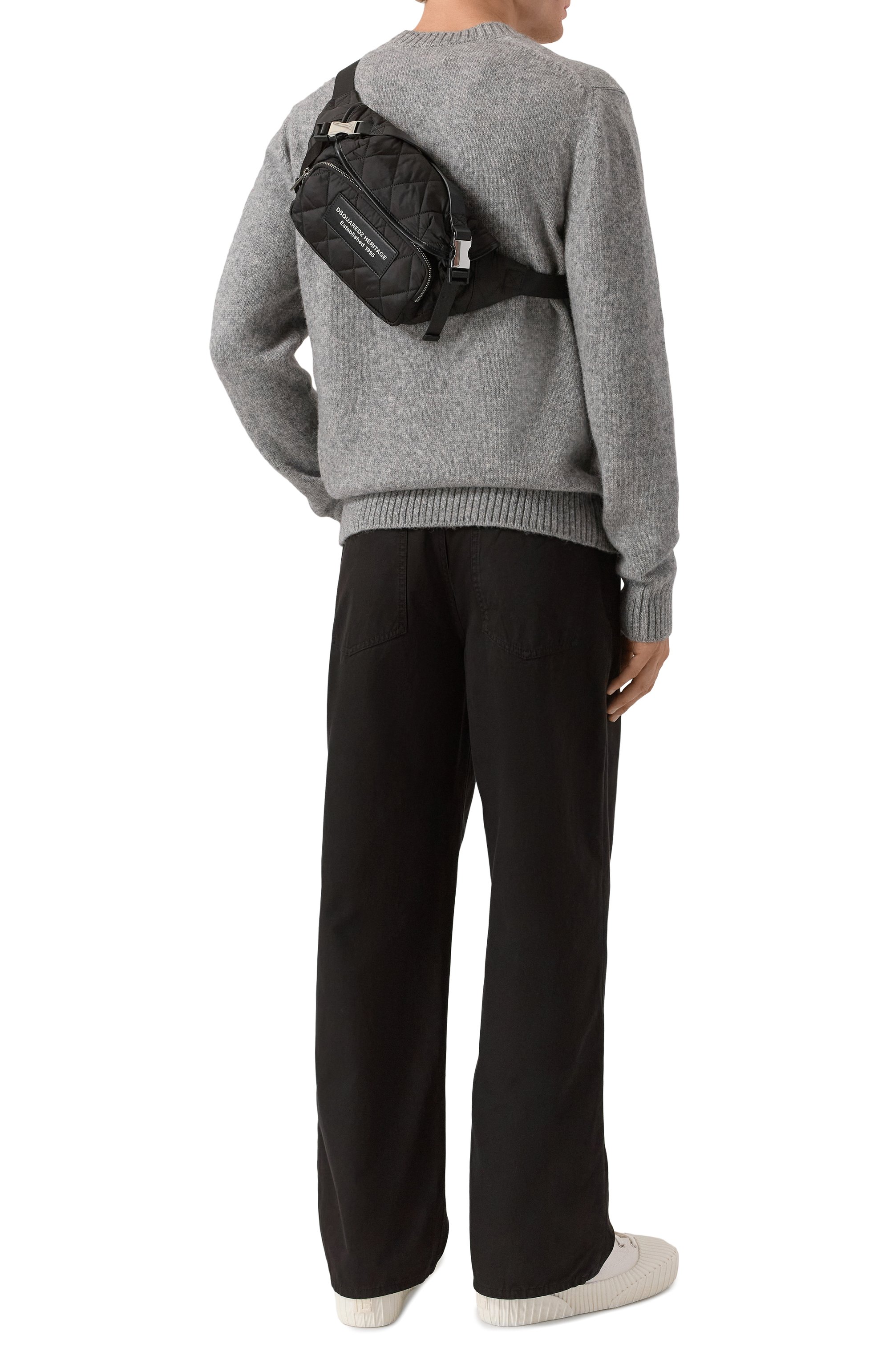 Поясная сумка heritage DSQUARED2 черного цвета по цене 69950 руб., арт. BBM0074/11702380, фото 7 Поясная сумка heritage DSQUARED2, арт. BBM0074/11702380, фото 7