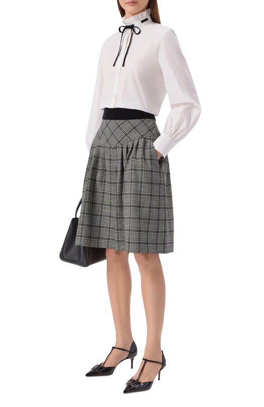 Шерстяные шорты Valentino 8B3RD0N0/9W7 Серый  8B3RD0N0/9W7 Фото 2