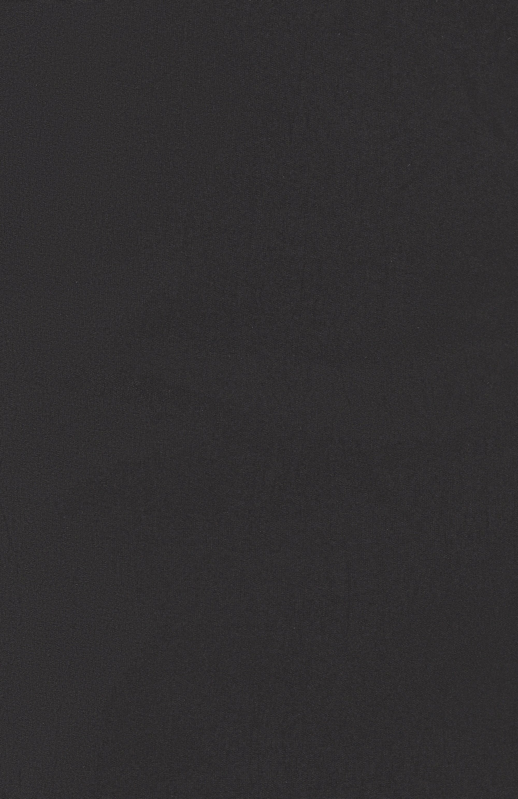 Куртка VERSACE черного цвета по цене 262000 руб., арт. 1018227/1A13519, фото 7 Куртка VERSACE, арт. 1018227/1A13519, фото 7