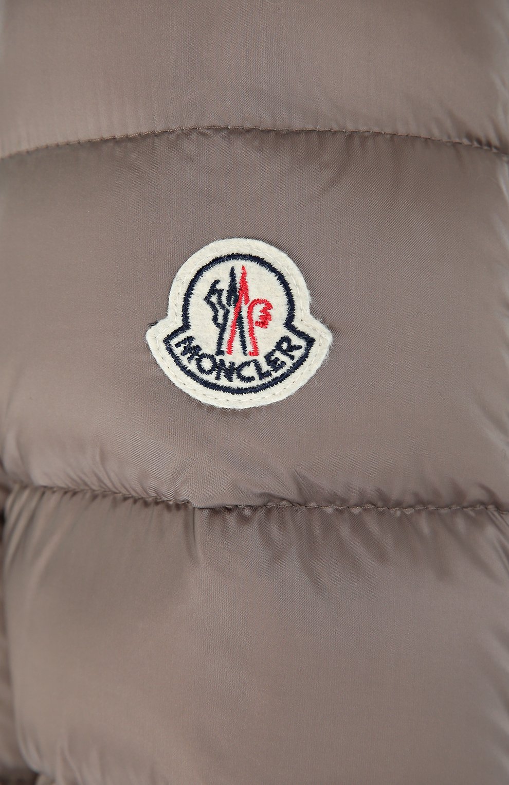 Приталенный стеганый пуховик с меховой отделкой капюшона MONCLER, арт. B2-093-49900-15-53048, фото 5