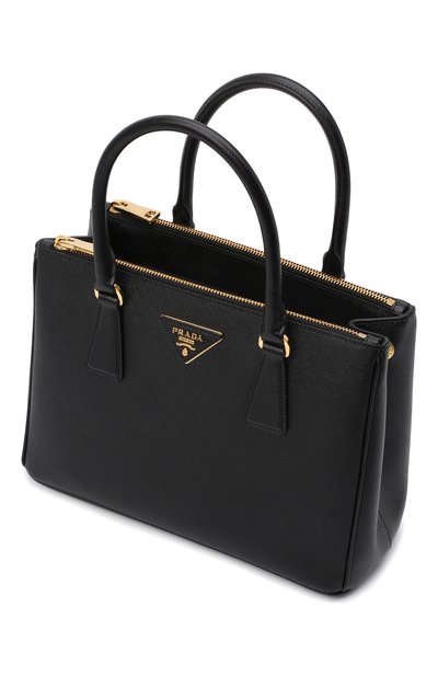Сумка-тоут galleria PRADA черного цвета по цене 340000 руб., арт. 1BA863-NZV-F0002-1, фото 4 Сумка-тоут galleria PRADA, арт. 1BA863-NZV-F0002-1, фото 4