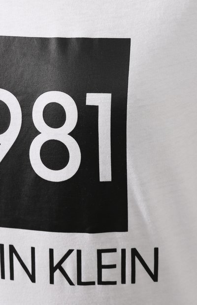 Хлопковая футболка CALVIN KLEIN белого цвета по цене 4600 руб., арт. QS6343E, фото 5 Хлопковая футболка CALVIN KLEIN, арт. QS6343E, фото 5