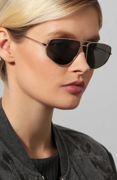 Женские солнцезащитные очки CELINE EYEWEAR серебряного цвета, арт. CL40083U 16A | Фото 2 (Региональные ограничения белый список (Axapta Mercury): Не проставлено, RU; Нос: Не проставлено; Тип очков: С/з; Статус проверки: Проверено, Проверена категория; Материал: Металл; Материал сплава: Проверено)