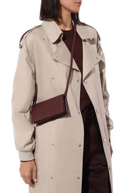 Сумка label logo mini MM6 бордового цвета по цене 52000 руб., арт. SB5ZI0002/P5693, фото 2 Сумка label logo mini MM6, арт. SB5ZI0002/P5693, фото 2