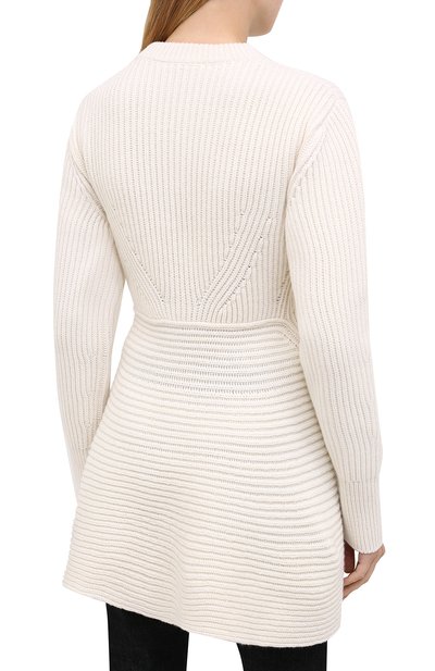 Свитер из шерсти и кашемира ALEXANDER MCQUEEN светло-бежевого цвета по цене 107000 руб., арт. 633692/Q1AQX, фото 5 Свитер из шерсти и кашемира ALEXANDER MCQUEEN, арт. 633692/Q1AQX, фото 5