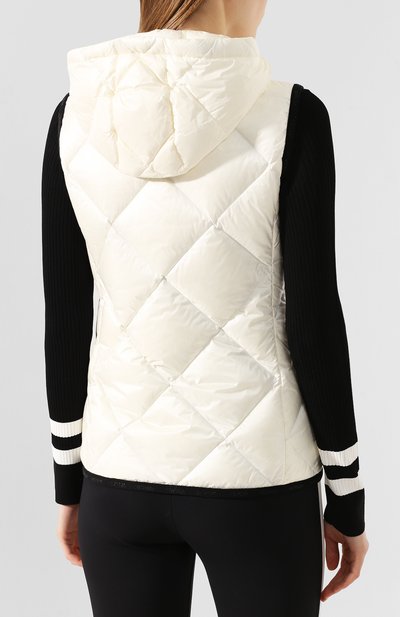 Пуховый жилет sucrex MONCLER белого цвета по цене 54500 руб., арт. F1-093-1A537-00-C0381, фото 4 Пуховый жилет sucrex MONCLER, арт. F1-093-1A537-00-C0381, фото 4