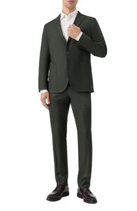 Темно-зеленый