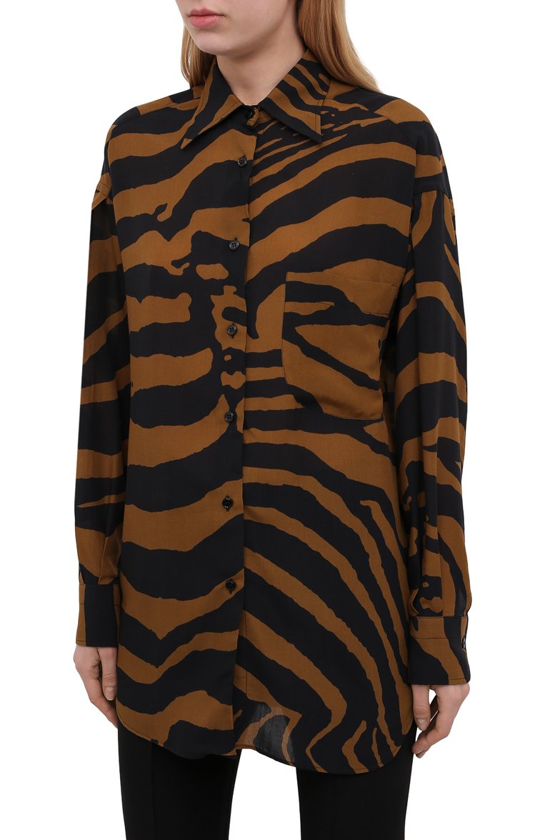Женская рубашка TOM FORD коричневого цвета, арт. CA3191-FAP139 | Фото 3 (Длина (для топов): Удлиненные; Рукава: Длинные; Женское Кросс-КТ: Рубашка-одежда; Принт: С принтом; Стили: Кэжуэл; Региональные ограничения белый список (Axapta Mercury): RU; Материал внешний: Хлопок)