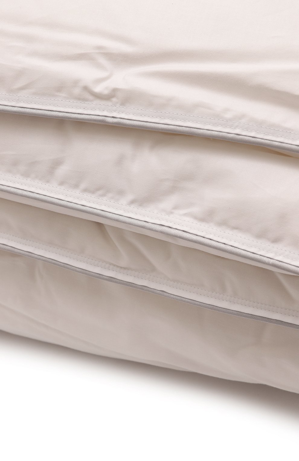 Одеяло cortina medium FRETTE белого цвета по цене 154000 руб., арт. F0A188 F3400 160N, фото 2 Одеяло cortina medium FRETTE, арт. F0A188 F3400 160N, фото 2