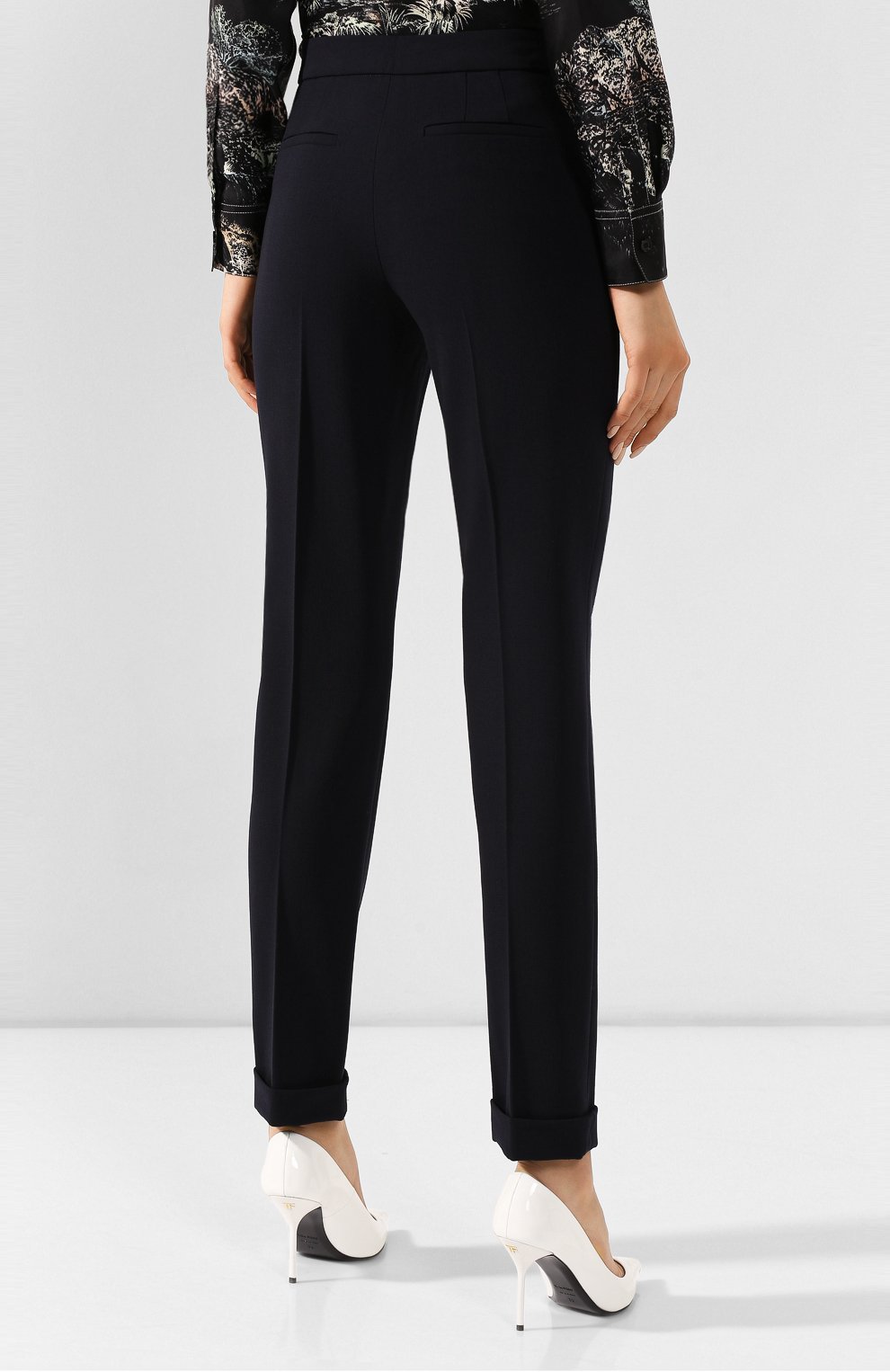 Шерстяные брюки GIORGIO ARMANI темно-синего цвета по цене 96650 руб., арт. 0SHPP0AL/T01HK, фото 4 Шерстяные брюки GIORGIO ARMANI, арт. 0SHPP0AL/T01HK, фото 4