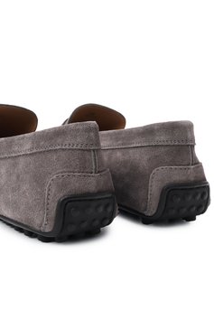 Мужские замшевые мокасины city gommino TOD’S темно-серого цвета, арт. XXM42C00640RE0 | Фото 7 (Материал внешний: Натуральная кожа, Замша; Материал внутренний: Натуральная кожа; Нос: Не проставлено; Материал сплава: Проставлено; Стили: Кэжуэл)