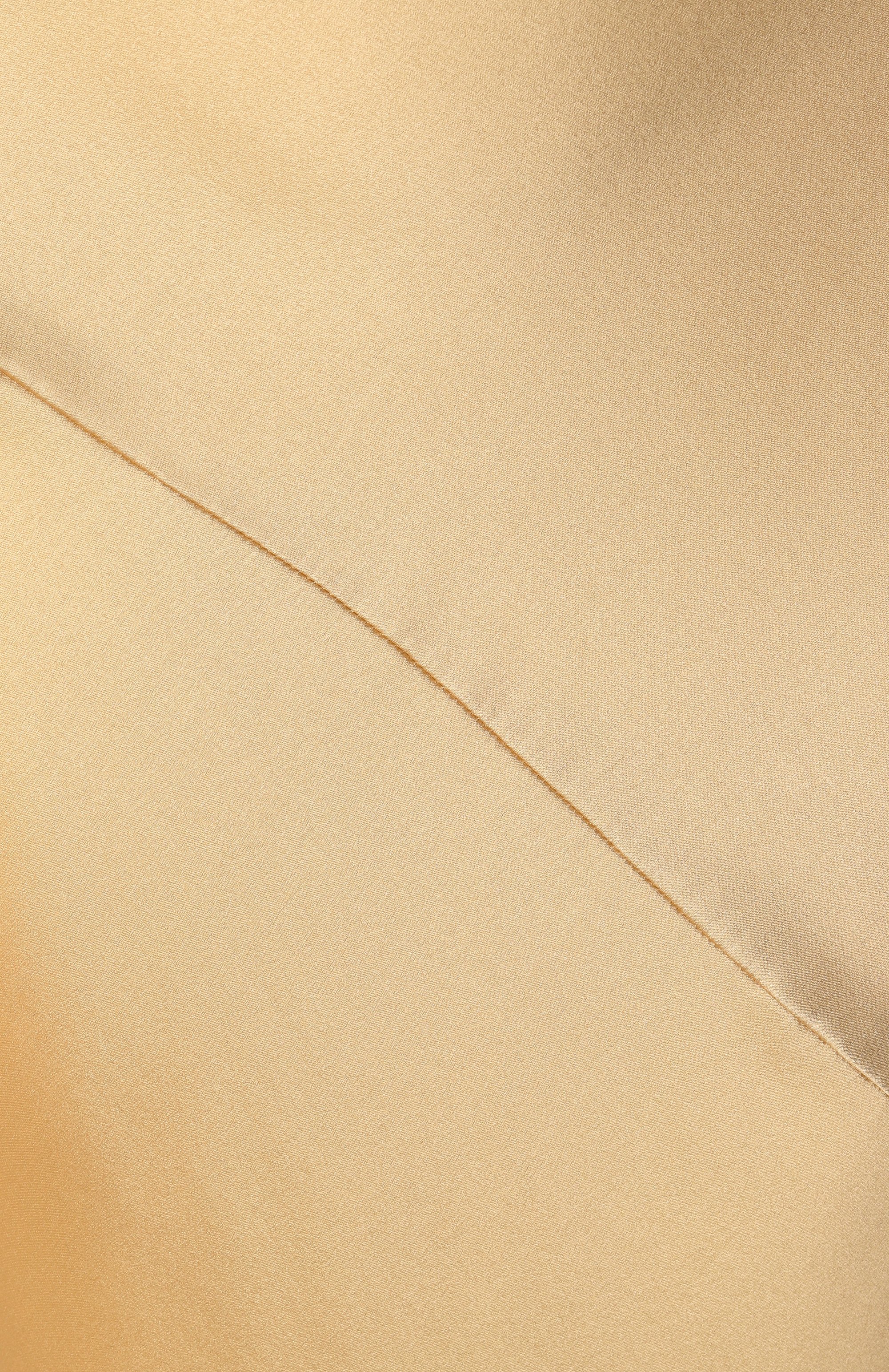 Атласное платье LOUVE бежевого цвета по цене 165000 руб., арт. 24-1-06-01-06, фото 6 Атласное платье LOUVE, арт. 24-1-06-01-06, фото 6