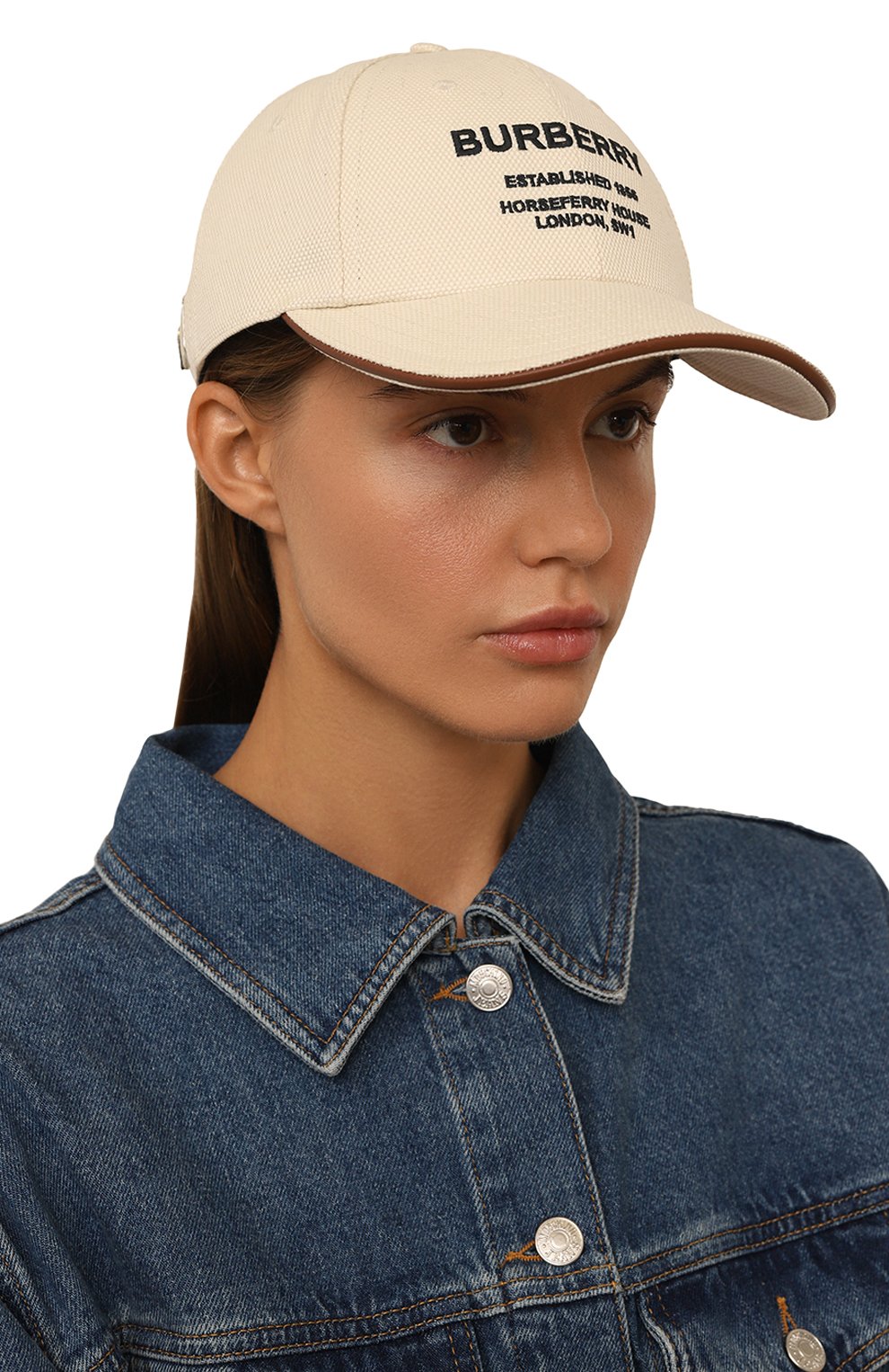 Хлопковая бейсболка BURBERRY кремового цвета по цене 52750 руб., арт. 8056127, фото 2 Хлопковая бейсболка BURBERRY, арт. 8056127, фото 2