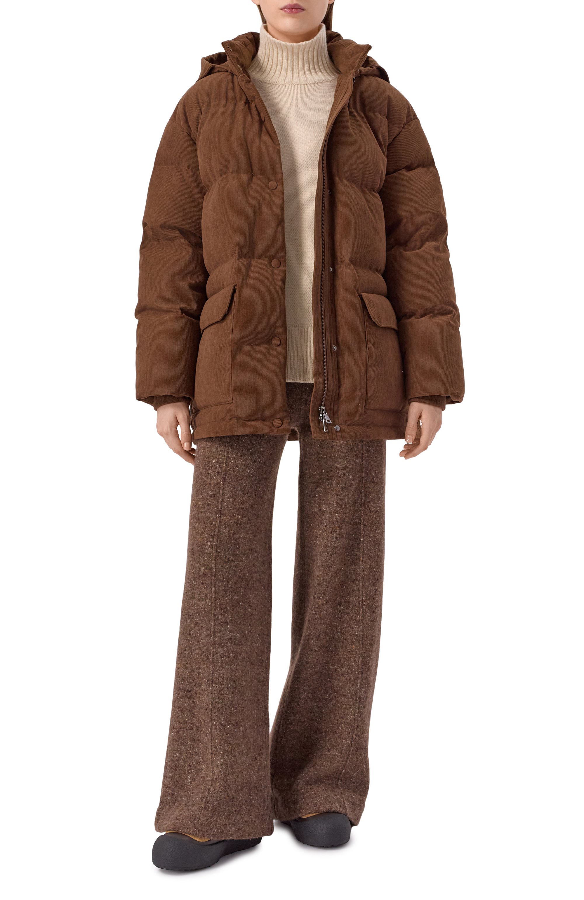 Вельветовый пуховик ADDICTED коричневого цвета по цене 108500 руб., арт. MD224-1, фото 2 Вельветовый пуховик ADDICTED, арт. MD224-1, фото 2