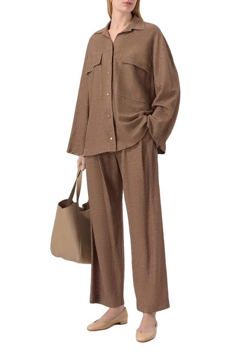 Женская рубашка изо льна и вискозы GIORGIO ARMANI коричневого цвета, арт. GW000905/AF15060 | Фото 2 (Материал внешний: Лен, Вискоза; Длина (для топов): Стандартные; Автоматизация состава: Проставлено; Автоматизация ТО: Проставлено; Рукава: Длинные; Женское Кросс-КТ: Рубашка-одежда; Кросс-КТ: костюм; Принт: Без принта; Стили: Классический)