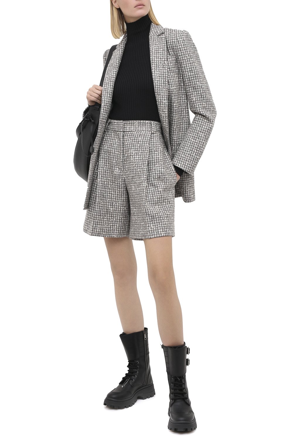 Шерстяные шорты KITON серого цвета по цене 123000 руб., арт. D48107K05T24, фото 2 Шерстяные шорты KITON, арт. D48107K05T24, фото 2