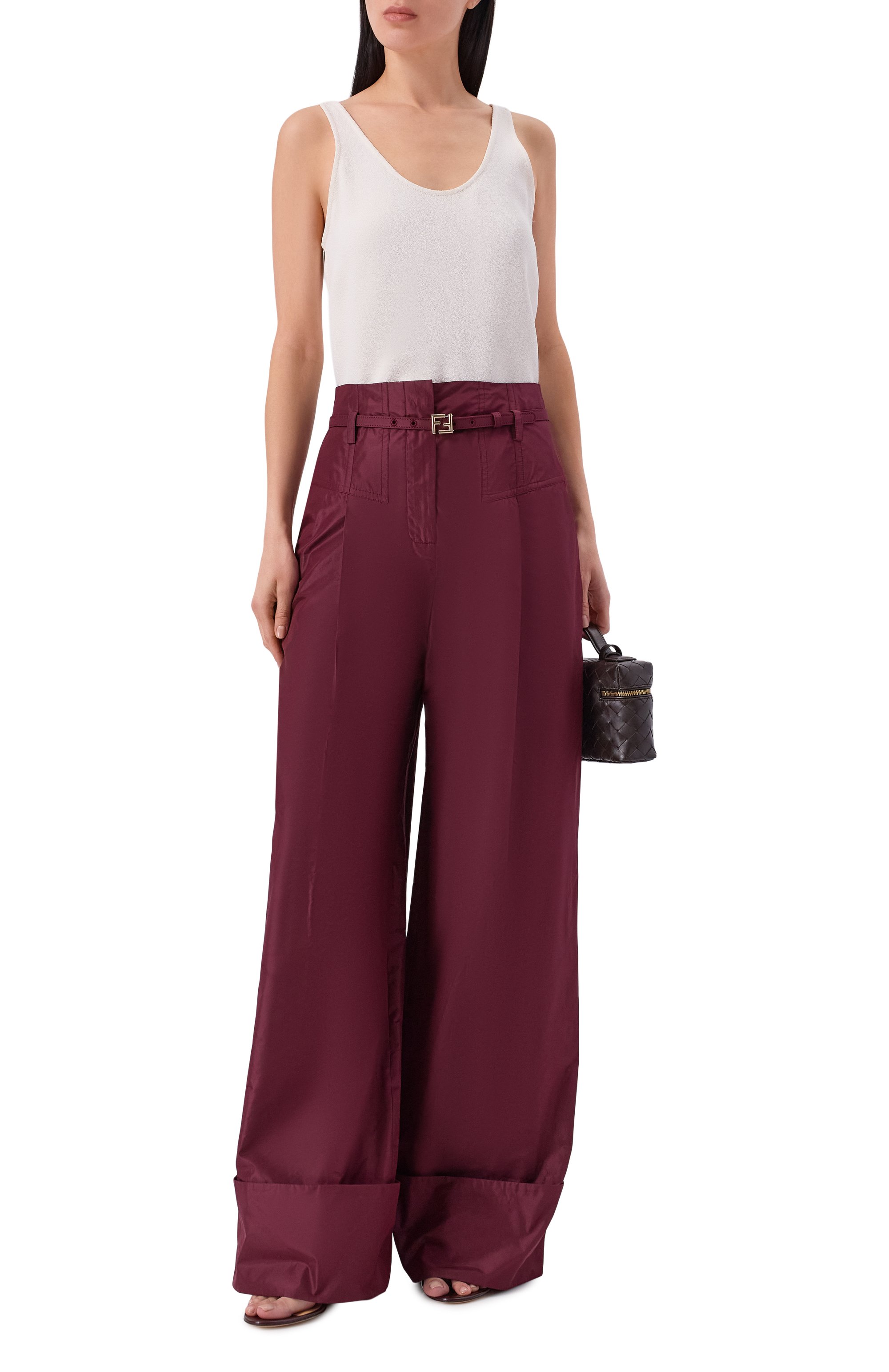 Шелковые брюки FENDI бордового цвета по цене 291500 руб., арт. FR6673/AW7C, фото 2 Шелковые брюки FENDI, арт. FR6673/AW7C, фото 2