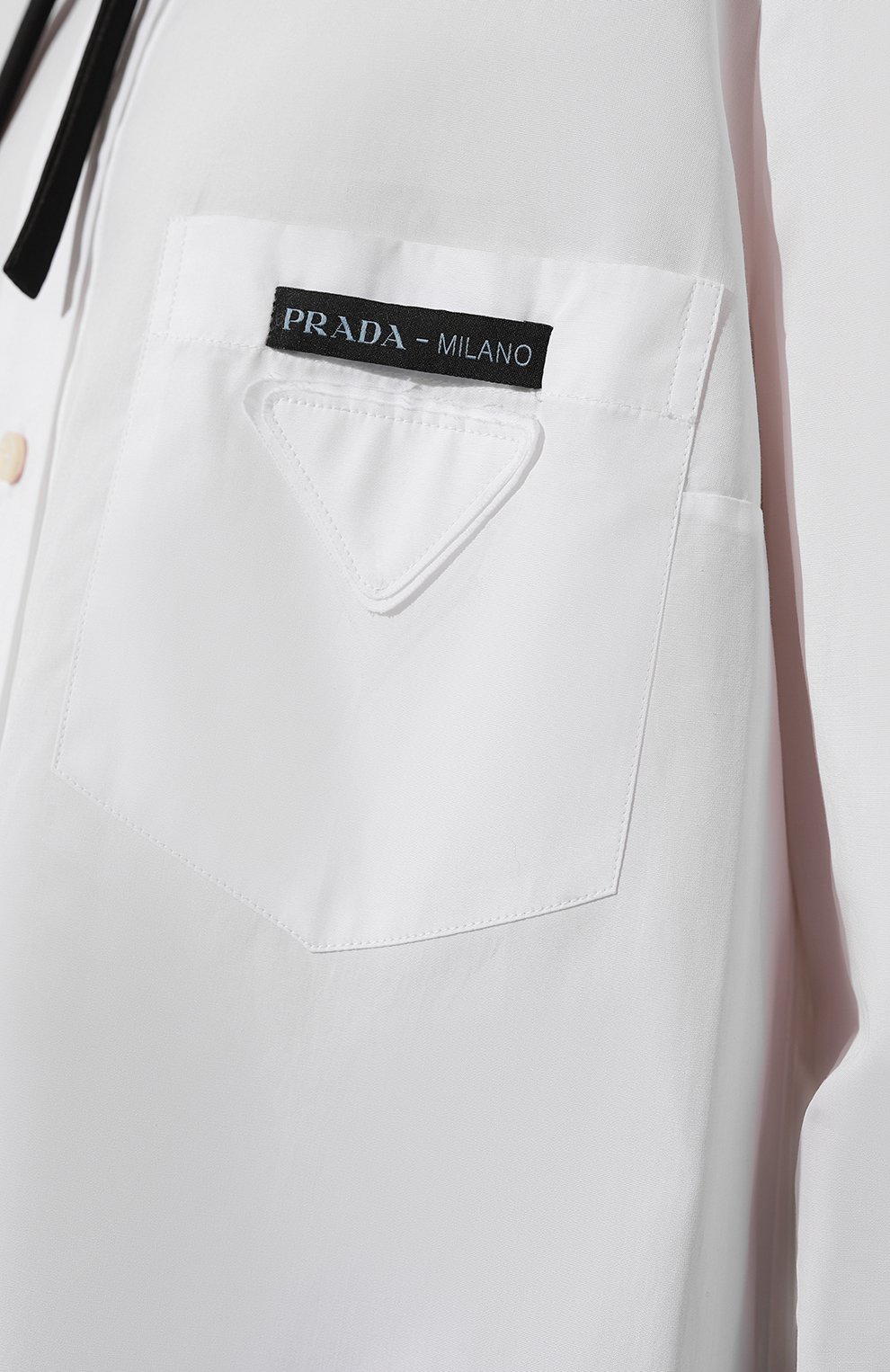 Хлопковая рубашка PRADA белого цвета по цене 100000 руб., арт. P409E-1V6S-F0964-201, фото 5 Хлопковая рубашка PRADA, арт. P409E-1V6S-F0964-201, фото 5
