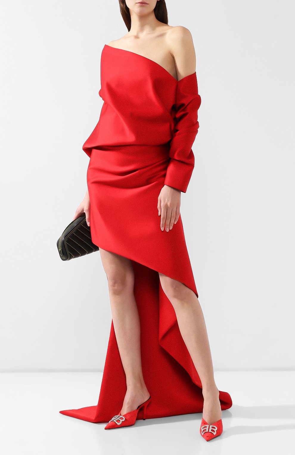 Платье BALENCIAGA красного цвета по цене 923000 руб., арт. 572555/TLD20, фото 2 Платье BALENCIAGA, арт. 572555/TLD20, фото 2