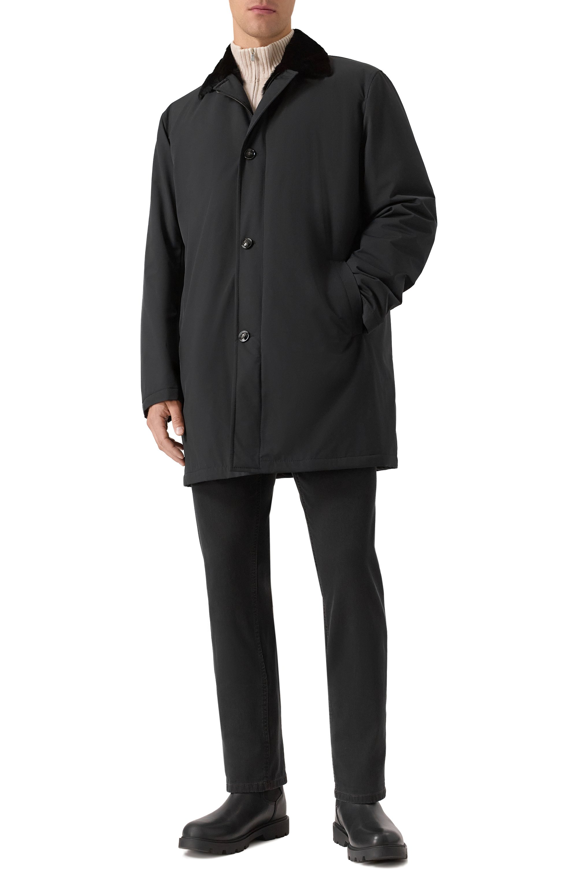 Пальто с подкладкой из овчины KITON черного цвета по цене 1890000 руб., арт. UW2186AV0402H20, фото 2 Пальто с подкладкой из овчины KITON, арт. UW2186AV0402H20, фото 2
