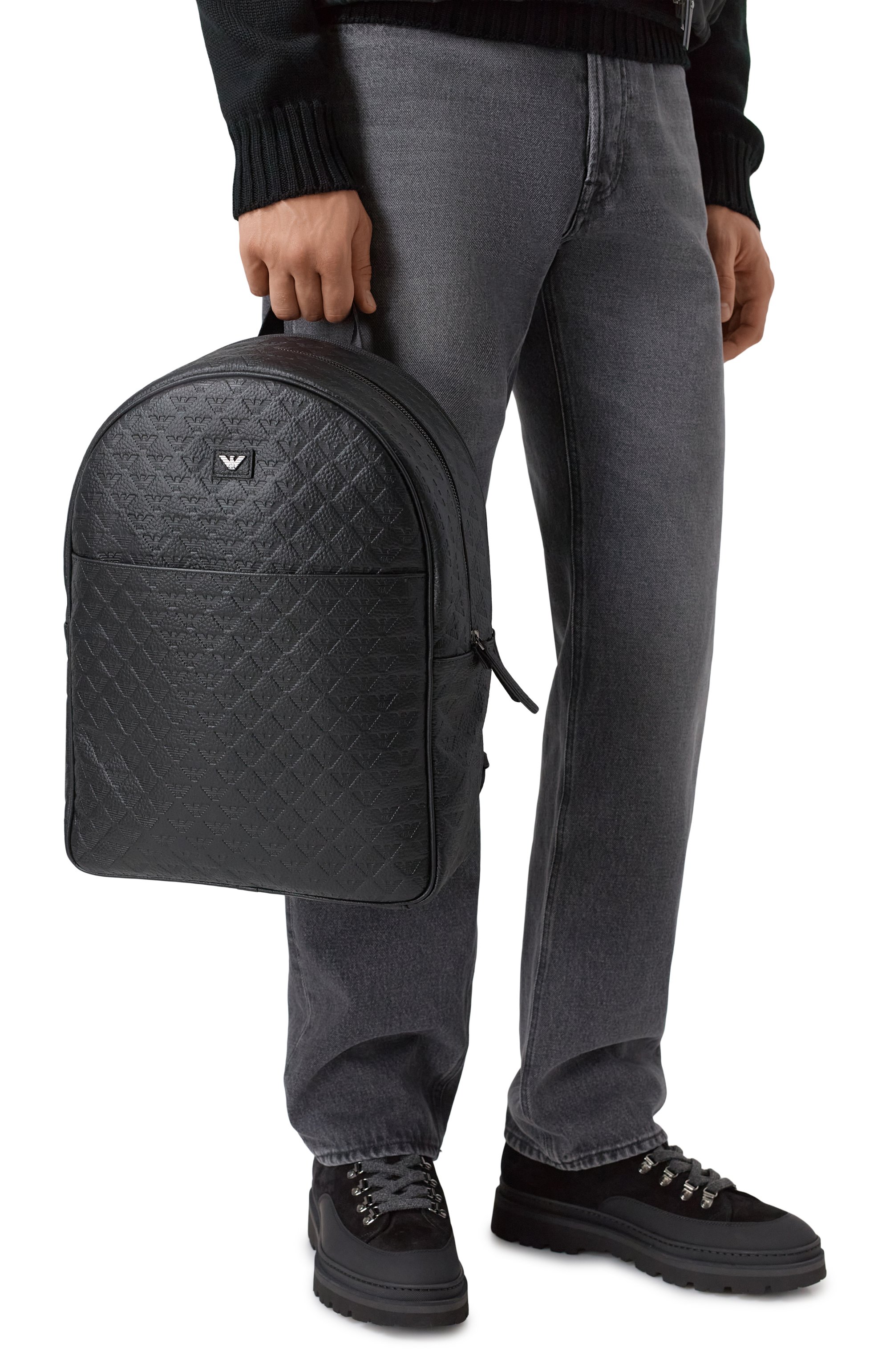 Рюкзак EMPORIO ARMANI черного цвета по цене 79750 руб., арт. EM001678/AF14774, фото 2 Рюкзак EMPORIO ARMANI, арт. EM001678/AF14774, фото 2