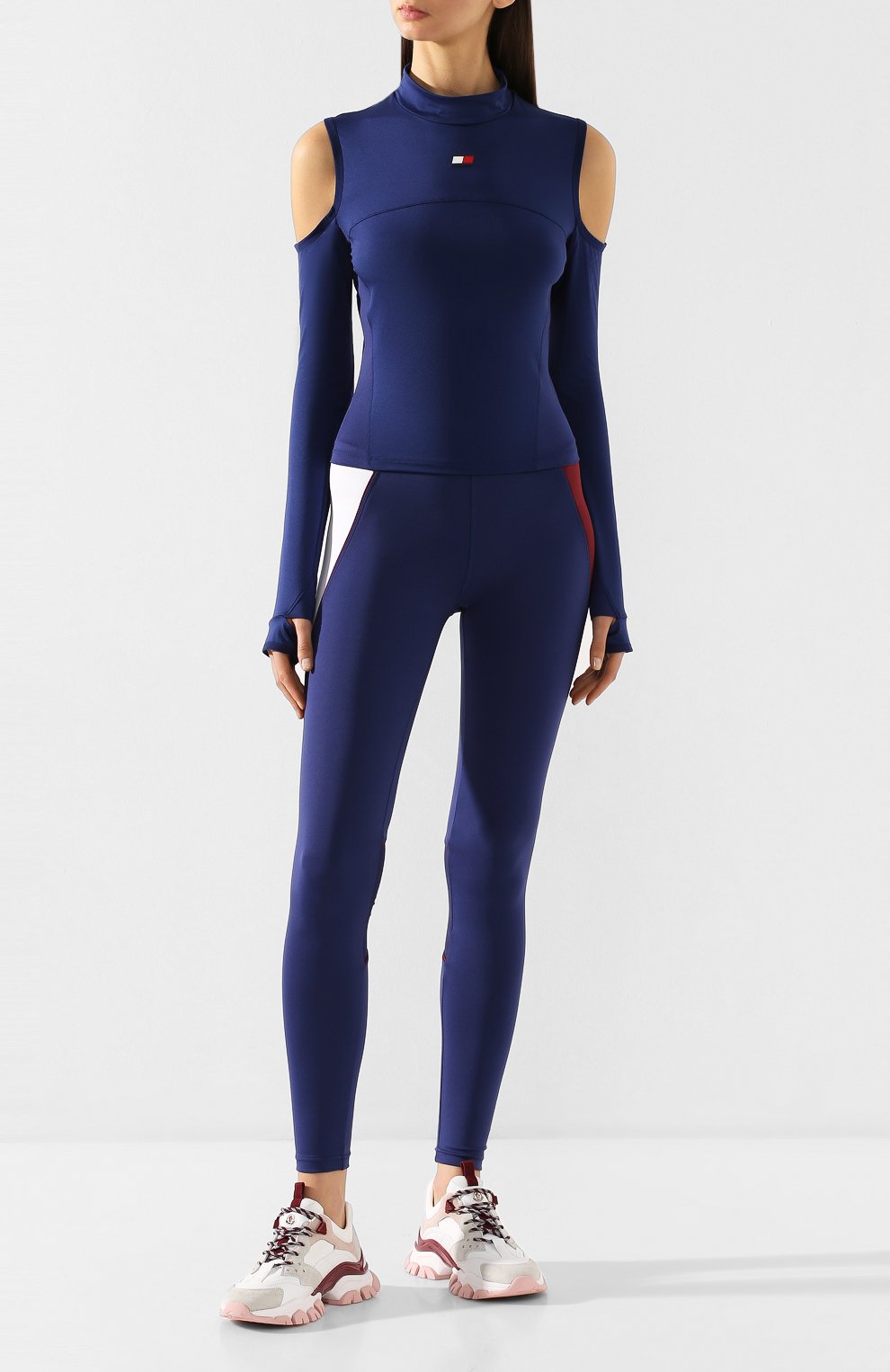 Легинсы TOMMY HILFIGER синего цвета по цене 6990 руб., арт. S10S100514, фото 2 Легинсы TOMMY HILFIGER, арт. S10S100514, фото 2