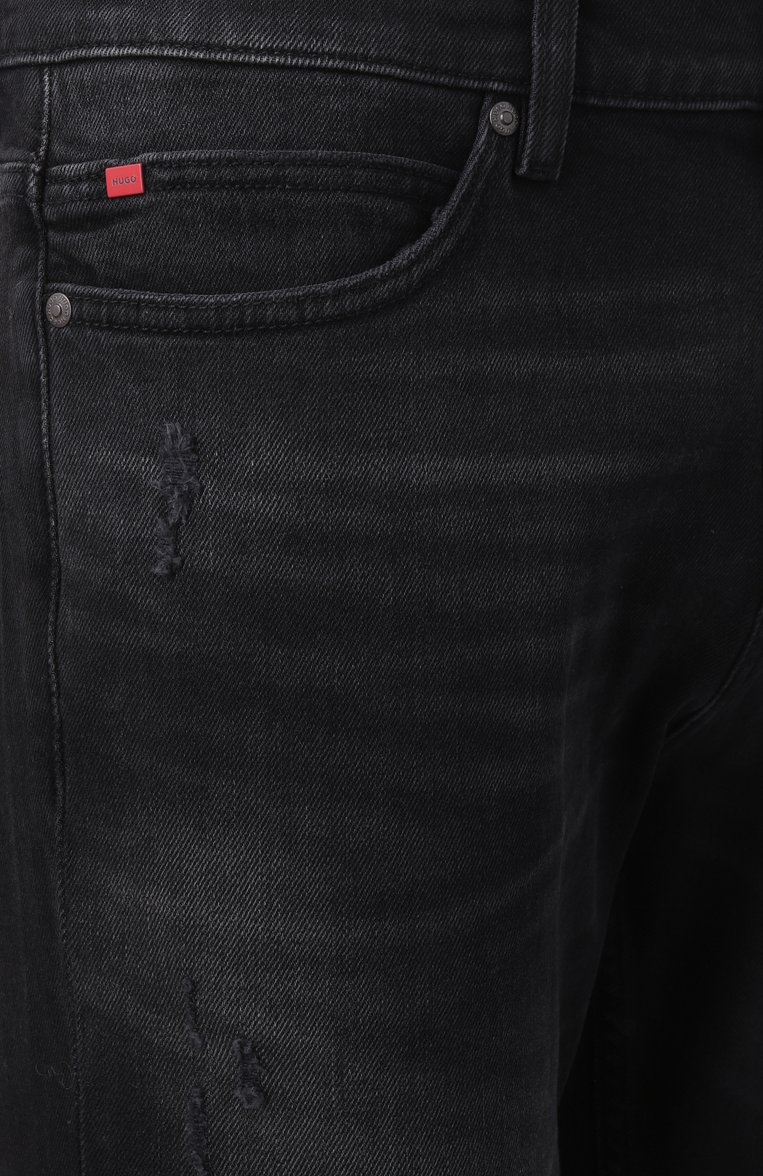 Мужские джинсы slim fit HUGO черного цвета, арт. 50530597 | Фото 6 (Длина (брюки, джинсы): Стандартные; Материал внешний: Деним, Хлопок; Силуэт М (брюки): Прямые; Кросс-КТ: Деним; Детали: Делаве; Стили: Повседневный; Автоматизация состава: Проставлено; Автоматизация ТО: Проставлено)