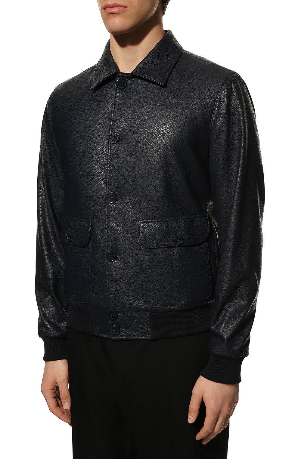 Кожаный бомбер ANDREA CAMPAGNA темно-синего цвета по цене 433500 руб., арт. A2T911/5700, фото 3 Кожаный бомбер ANDREA CAMPAGNA, арт. A2T911/5700, фото 3