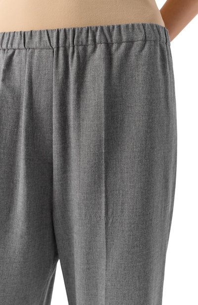 Брюки из вискозы и шерсти TOTEME серого цвета по цене 61650 руб., арт. 254-WRB0370-FB0016, фото 5 Брюки из вискозы и шерсти TOTEME, арт. 254-WRB0370-FB0016, фото 5