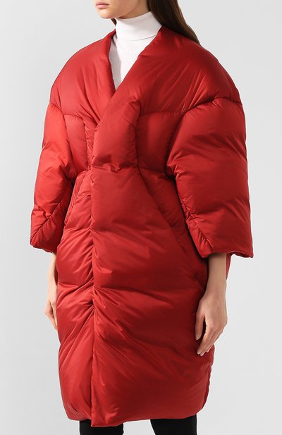 Пуховик RICK OWENS красного цвета по цене 144500 руб., арт. R019F5956/NZD3, фото 3 Пуховик RICK OWENS, арт. R019F5956/NZD3, фото 3