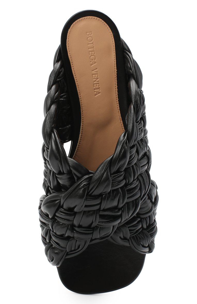 Женские кожаные шлепанцы bv board BOTTEGA VENETA черного цвета, арт. 631935/VBT10 | Фото 5 (Подошва: Плоская; Каблук высота: Низкий; Материал внутренний: Натуральная кожа; Региональные ограничения белый список (Axapta Mercury): RU; Материал сплава: Проставлено; Драгоценные камни: Проставлено; Материал внешний: Натуральная кожа)