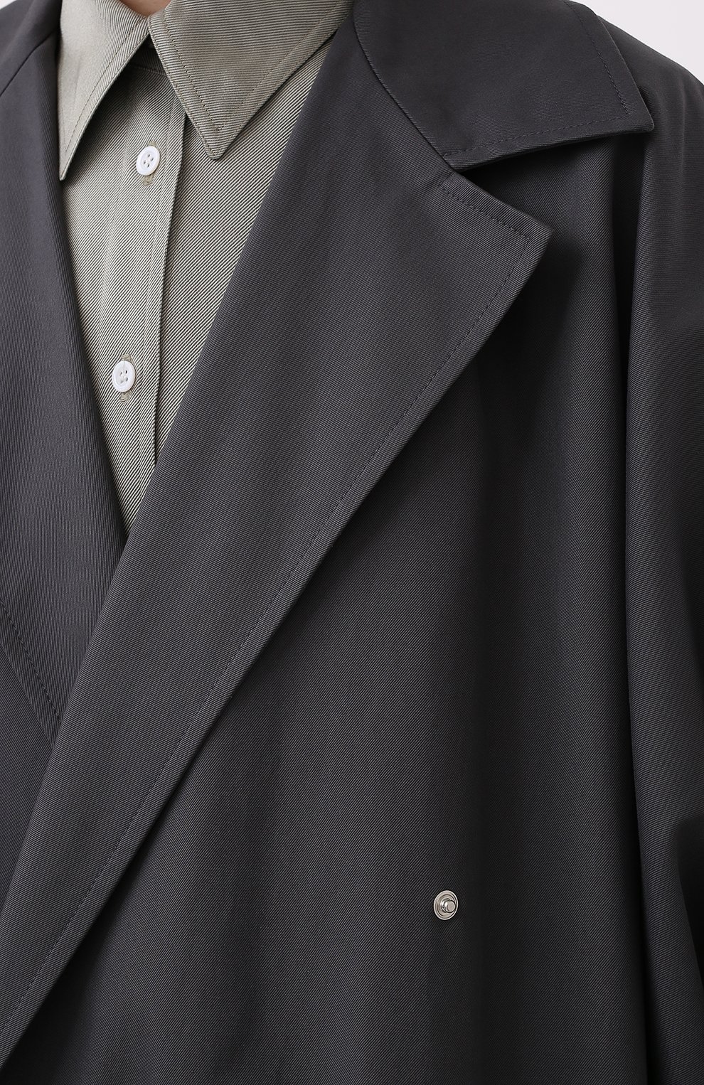 Хлопковый плащ BOTTEGA VENETA серого цвета по цене 190500 руб., арт. 632789/VKUM0, фото 5 Хлопковый плащ BOTTEGA VENETA, арт. 632789/VKUM0, фото 5