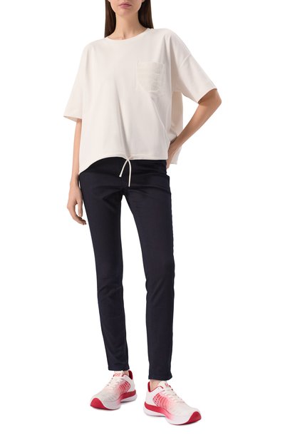 Хлопковая футболка EMPORIO ARMANI белого цвета по цене 27600 руб., арт. EW000891/AF12545, фото 2 Хлопковая футболка EMPORIO ARMANI, арт. EW000891/AF12545, фото 2