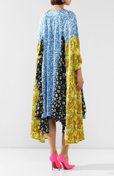 Платье из вискозы VETEMENTS голубого цвета по цене 324000 руб., арт. SS20DR177 2605/W/BLUE VI0LET MULTI C0L0R, фото 4 Платье из вискозы VETEMENTS, арт. SS20DR177 2605/W/BLUE VI0LET MULTI C0L0R, фото 4
