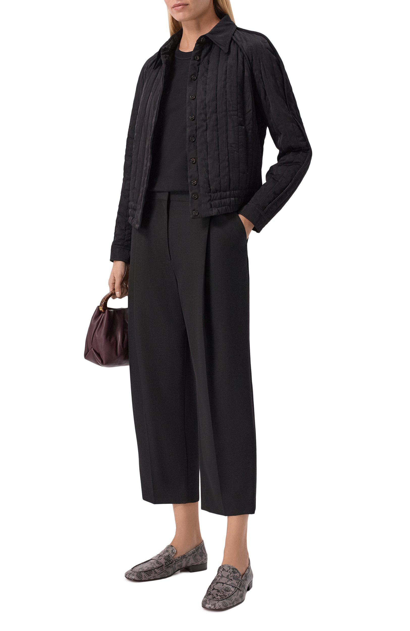 Бомбер из вискозы DRIES VAN NOTEN черного цвета по цене 199500 руб., арт. 262-130500/4024, фото 2 Бомбер из вискозы DRIES VAN NOTEN, арт. 262-130500/4024, фото 2