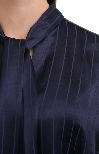 Атласная блузка BALENCIAGA темно-синего цвета по цене 88300 руб., арт. 595072/TI029, фото 5 Атласная блузка BALENCIAGA, арт. 595072/TI029, фото 5