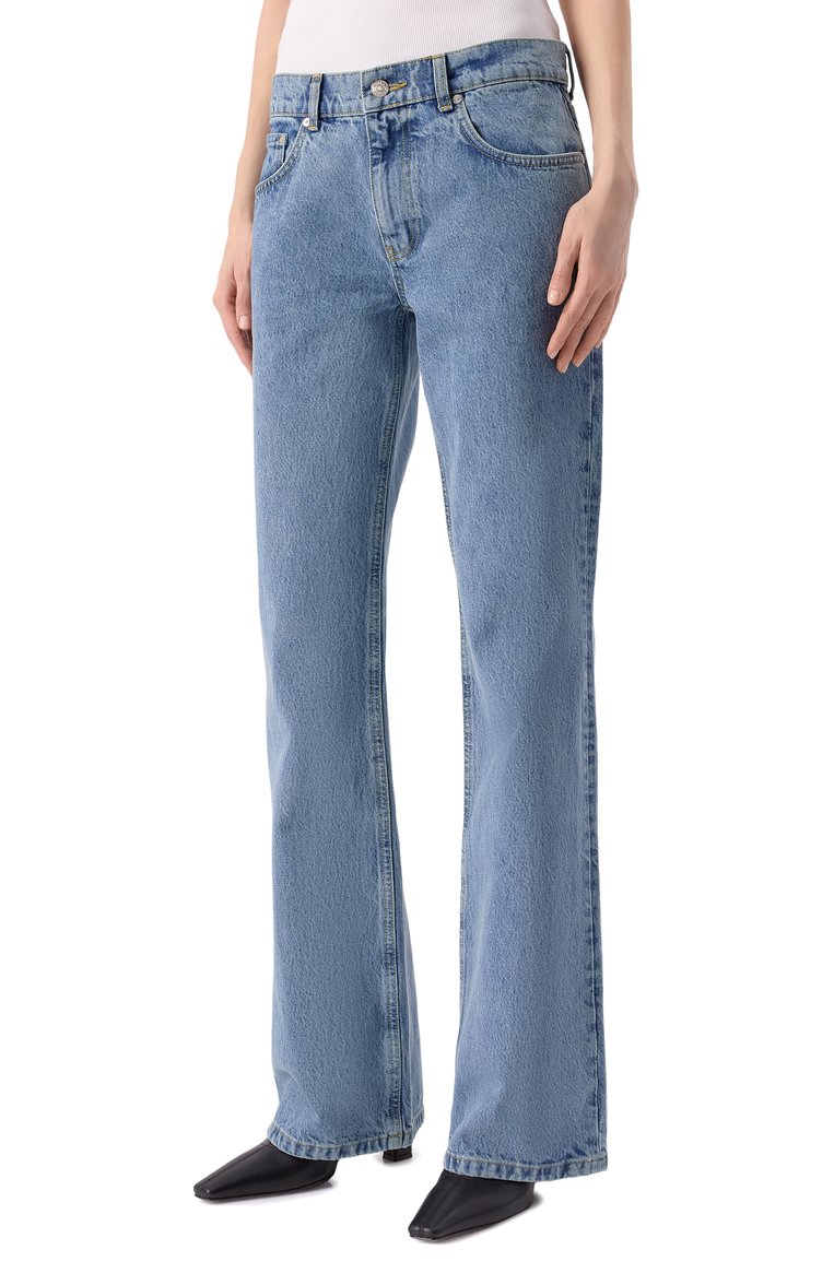 Женские джинсы M05CH1NO JEANS голубого цвета, арт. A0331/3217 | Фото 3 (Длина (брюки, джинсы): Удлиненные; Материал внешний: Хлопок, Деним; Кросс-КТ: Деним; Детали: Делаве; Силуэт Ж (брюки и джинсы): Расклешенные; Стили: Гранж)