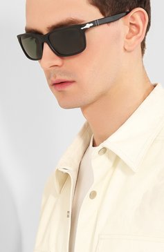 Женские солнцезащитные очки PERSOL черного цвета, арт. 3048S-900058 | Фото 3 (Кросс-КТ: С/з-унисекс; Региональные ограничения белый список (Axapta Mercury): RU; Тип очков: С/з; Очки форма: Прямоугольные; Оптика Гендер: оптика-унисекс)