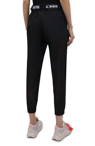 Джоггеры OFF-WHITE черного цвета по цене 42050 руб., арт. 0WVI011V21FAB001, фото 4 Джоггеры OFF-WHITE, арт. 0WVI011V21FAB001, фото 4