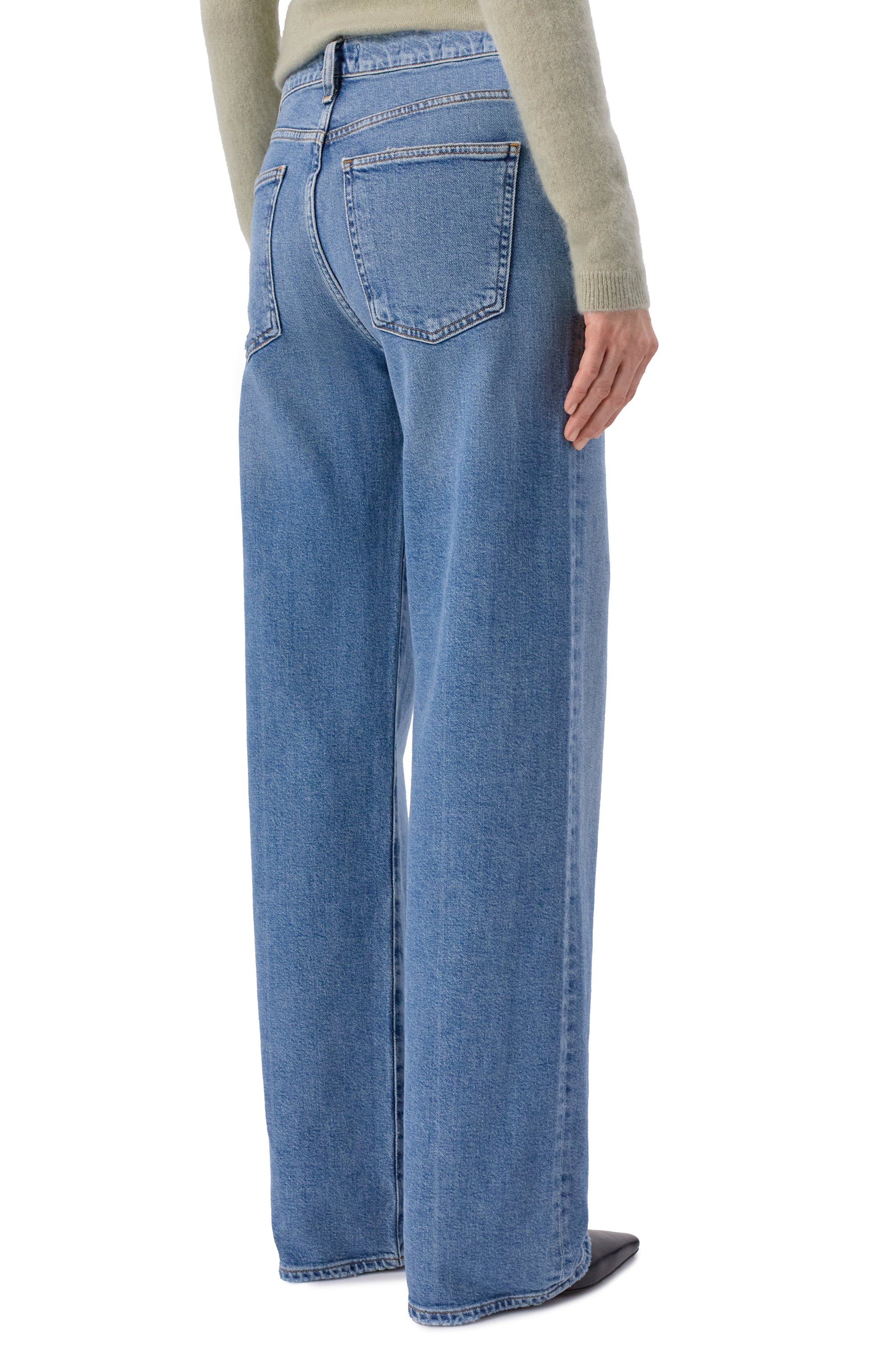 Джинсы AGOLDE голубого цвета по цене 52400 руб., арт. A9153-1858, фото 4 Джинсы AGOLDE, арт. A9153-1858, фото 4