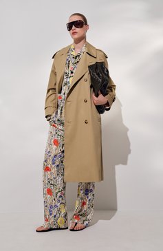 Женский хлопковый тренч BURBERRY бежевого цвета, арт. 8104711 | Фото 9 (Материал подклада: Хлопок; Рукава: Длинные; Материал внешний: Хлопок; Длина (верхняя одежда): Длинные; Стили: Классический; Кросс-КТ: Куртка)