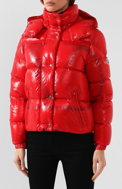 Пуховик VALENTINO красного цвета по цене 240500 руб., арт. SB3CN01B4AB, фото 3 Пуховик VALENTINO, арт. SB3CN01B4AB, фото 3