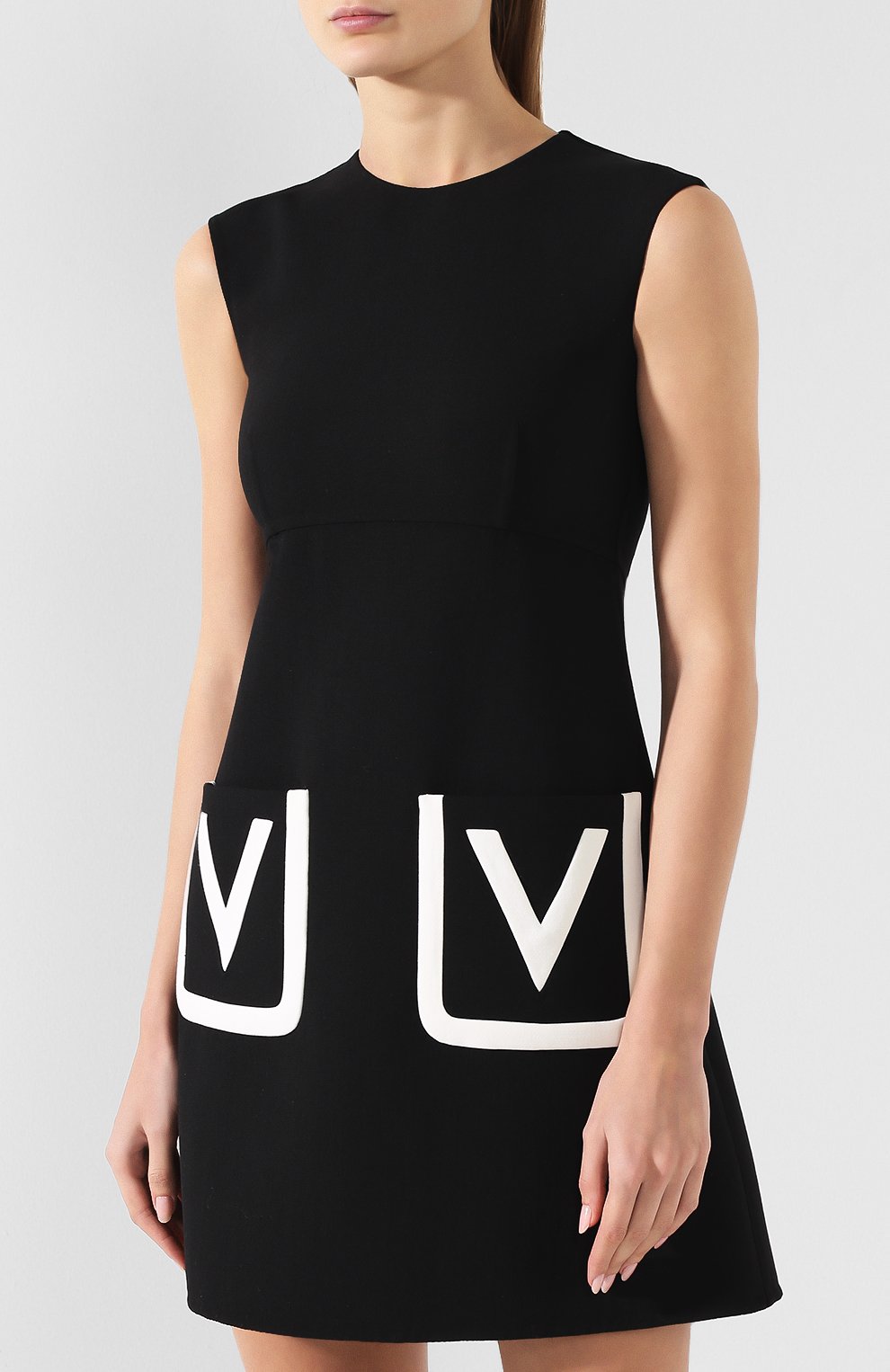 Шерстяное платье VALENTINO черно-белого цвета по цене 299500 руб., арт. RB3VAKS14EJ, фото 3 Шерстяное платье VALENTINO, арт. RB3VAKS14EJ, фото 3