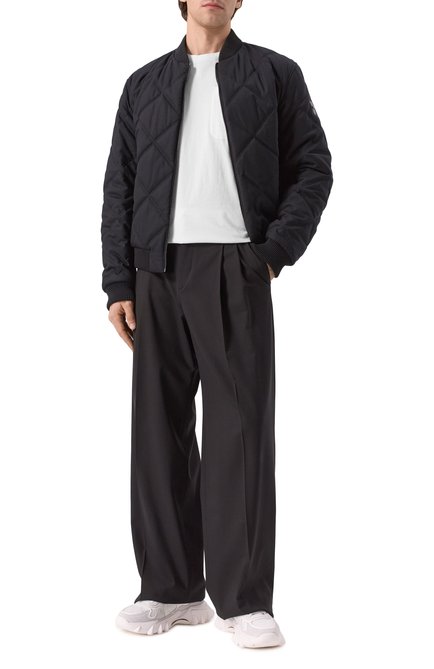 Мужская хлопковая футболка MONCLER белого цвета, арт. 8C777/829H8 | Фото 2 (Рукава: Короткие; Драгоценные камни: Проставлено; Материал внешний: Хлопок; Длина (для топов): Стандартные; Материал сплава: Проставлено)