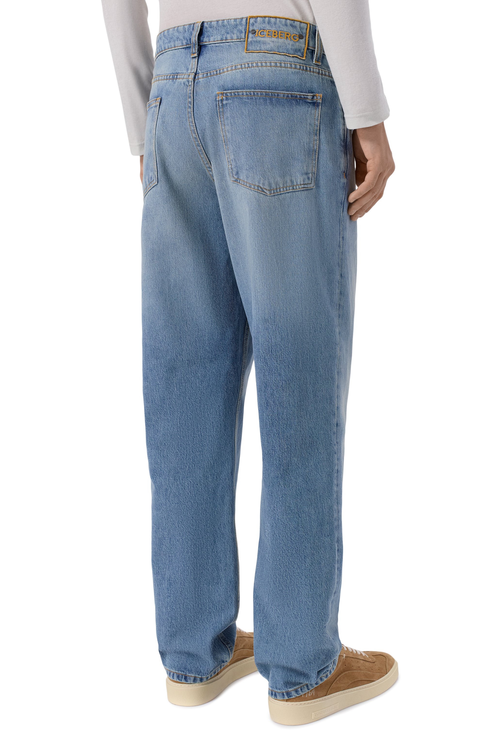 Джинсы ICEBERG синего цвета по цене 29950 руб., арт. 2SL2/0273, фото 4 Джинсы ICEBERG, арт. 2SL2/0273, фото 4