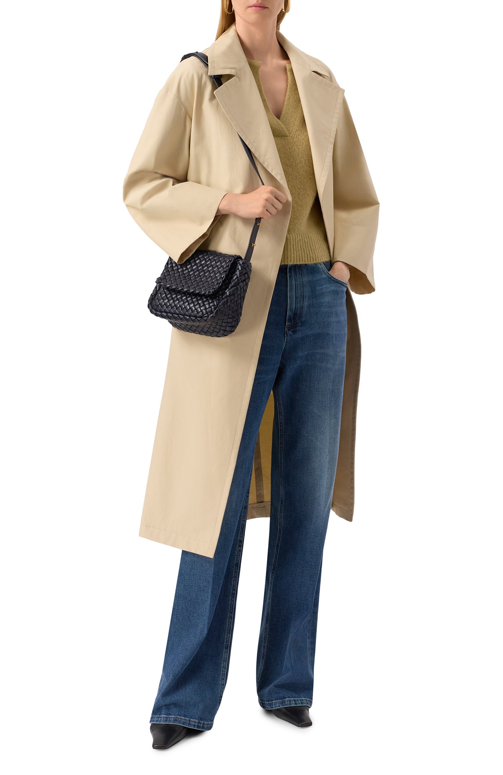 Сумка cobble small BOTTEGA VENETA темно-синего цвета по цене 446000 руб., арт. 762711/V01D, фото 3 Сумка cobble small BOTTEGA VENETA, арт. 762711/V01D, фото 3